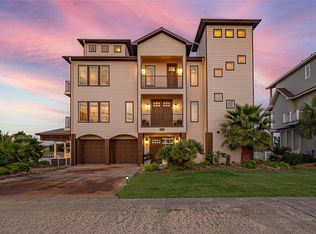 26 Half Moon, Hitchcock, TX 77563