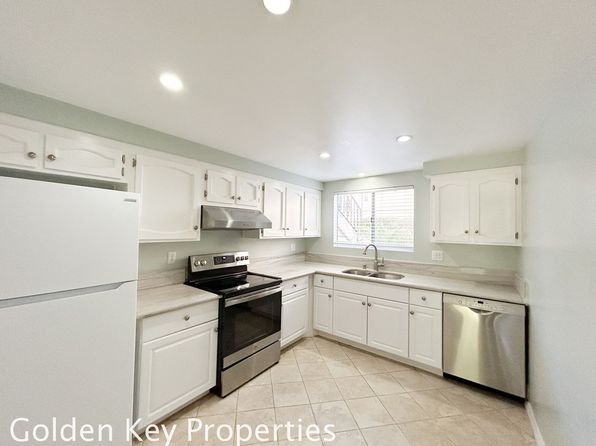 918 Caminito Estrada Unit E
