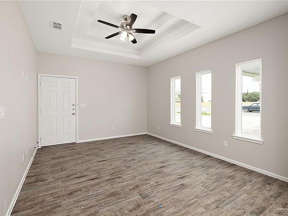 3rd image of 1313 Valle Vista St #2