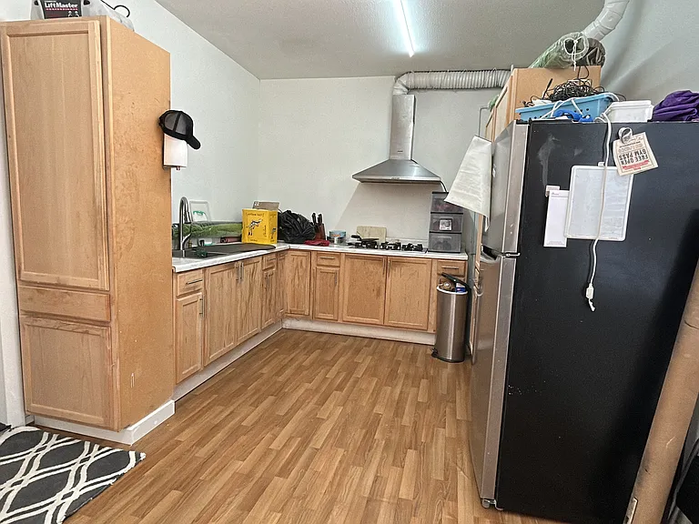 415 Fisher Ct #2 — Photo 1