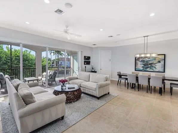 5030 Blauvelt WAY #201, NAPLES, FL 34105