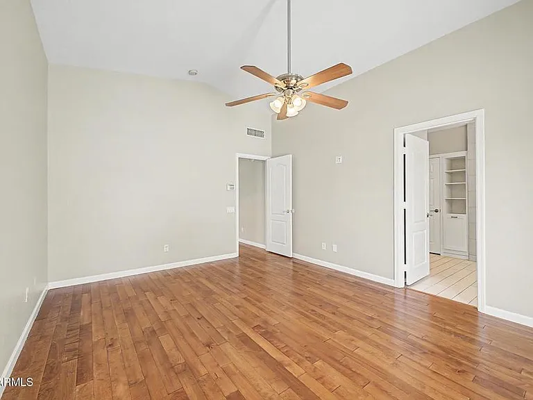 558 W Bluefield Ave — Photo 11