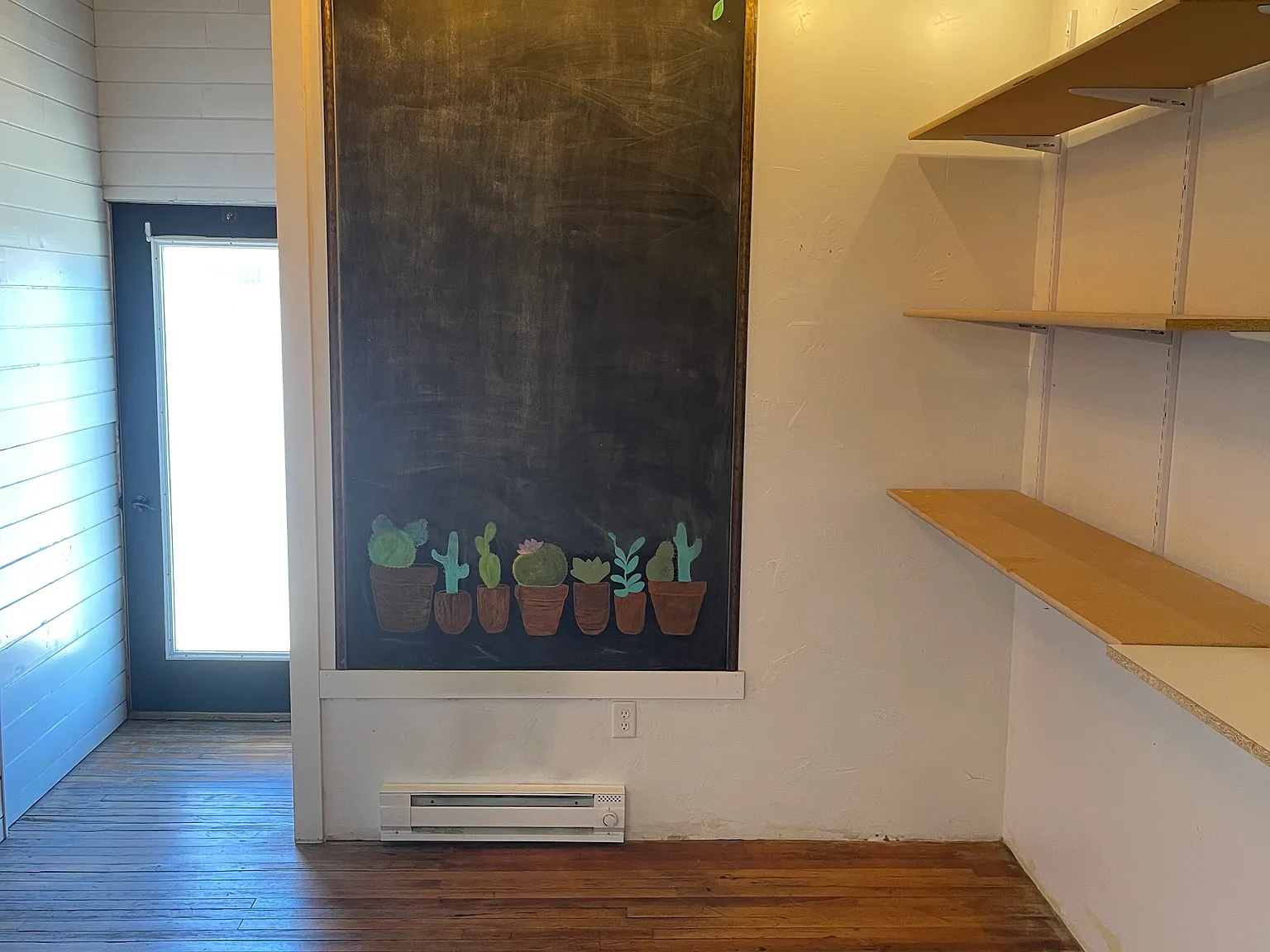 102 S White Ave — Photo 3