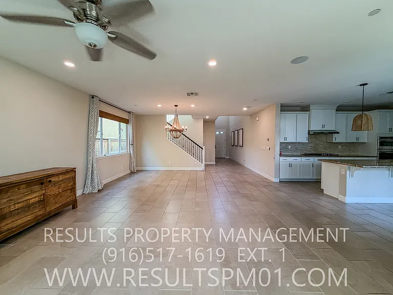 1573 Osborn Dr — Photo 12