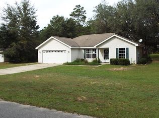 32 Leisure Lake Rd, Defuniak Springs, FL 32433