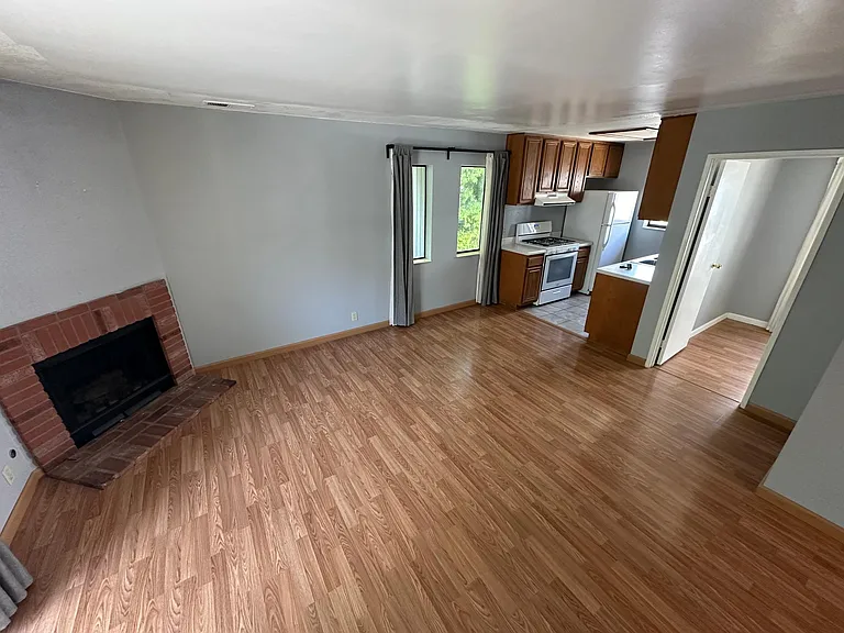 109 S Sierra Madre Blvd — Photo 6