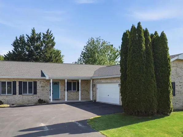10727 Appletree Ln, Williamsport, MD 21795