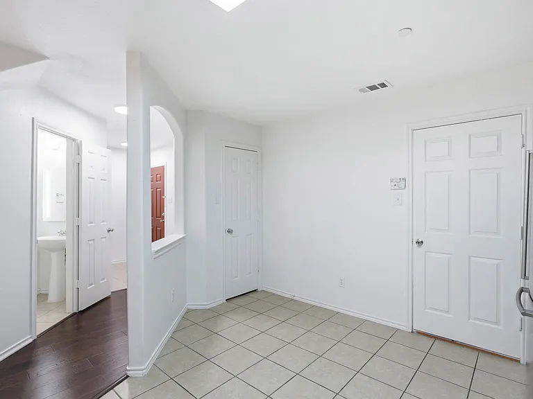 10067 Wake Bridge Dr — Photo 10