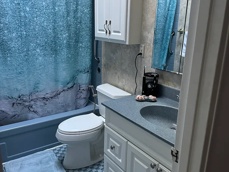 4442 Strahle St — Photo 11