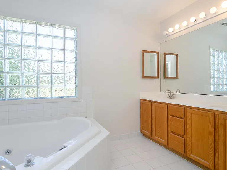 340 Palmer Way — Photo 17
