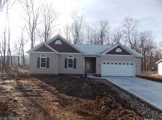 5990 Rosedale St NE, Louisville, OH 44641