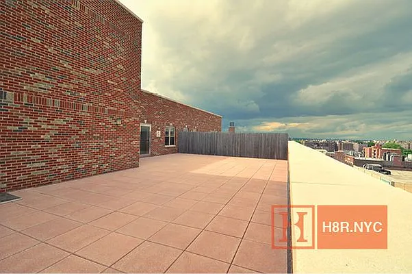 Rented by Happy 8 Realty | media 42