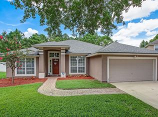 3400 Laurel Leaf Dr, Orange Park, FL 32065