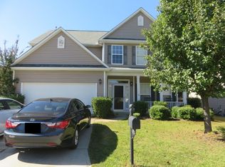 4 Carillon Ct, Simpsonville, SC 29681