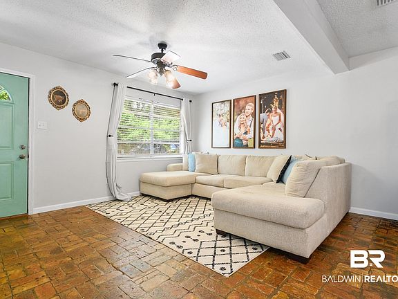 3rd image of 11233 Old Moffat Rd