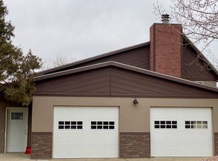 103 4th Ave NW, Bowman, ND 58623