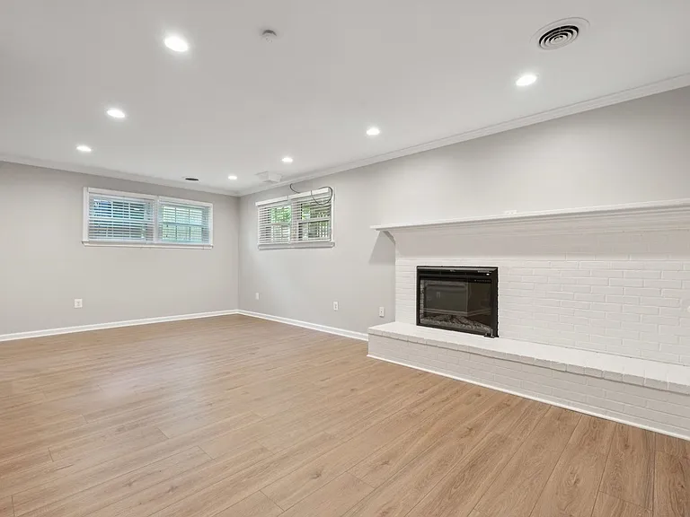 7401 Willshire Hunt Ct — Photo 32
