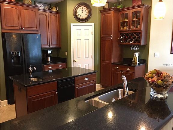 3rd image of 1616 Sultan Cir