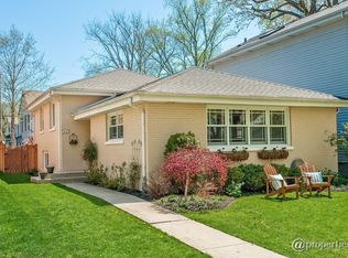 208 16th St, Wilmette, IL