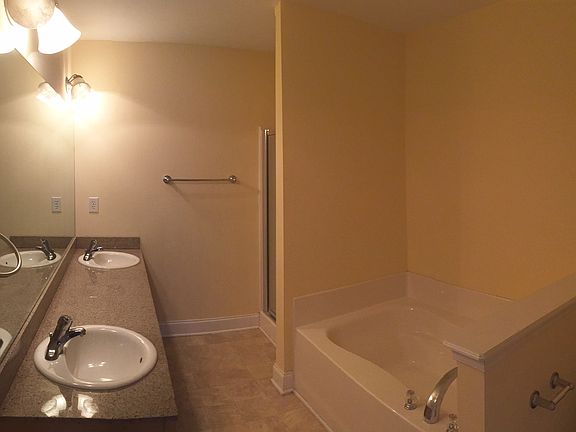 3rd image of 5550 Stonewood Ct