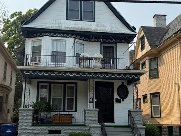 211 Riley St, Buffalo, NY 14208
