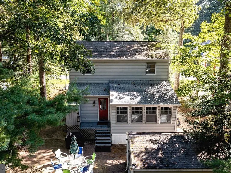 33179 Woodland Ct S — Photo 33