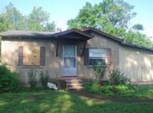 6123 Crews Lake Rd, Lakeland, FL 33812