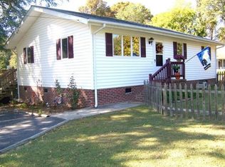 6033 Godwin Blvd, Suffolk, VA 23432