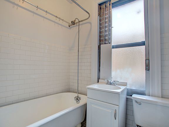 3rd image of 511 W 169th St APT 1