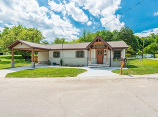 131 S Alabama Rd, Oak Ridge, TN 37830