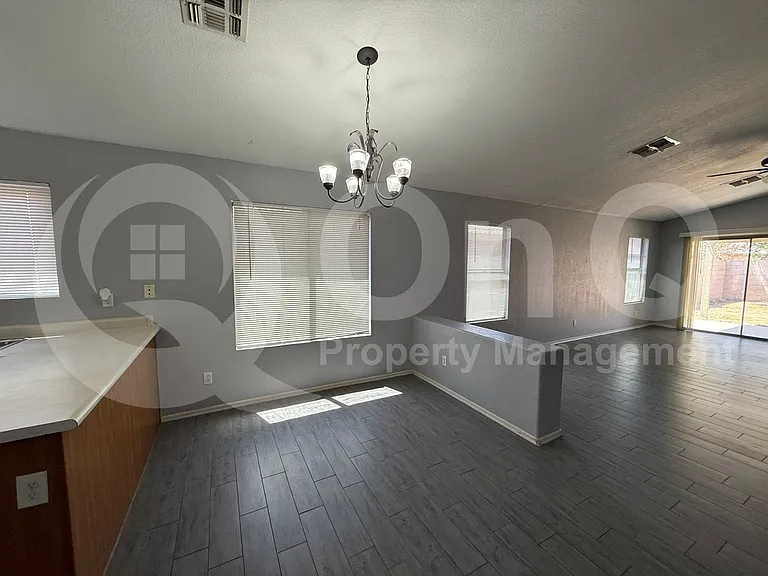 11420 W Sheridan St — Photo 8