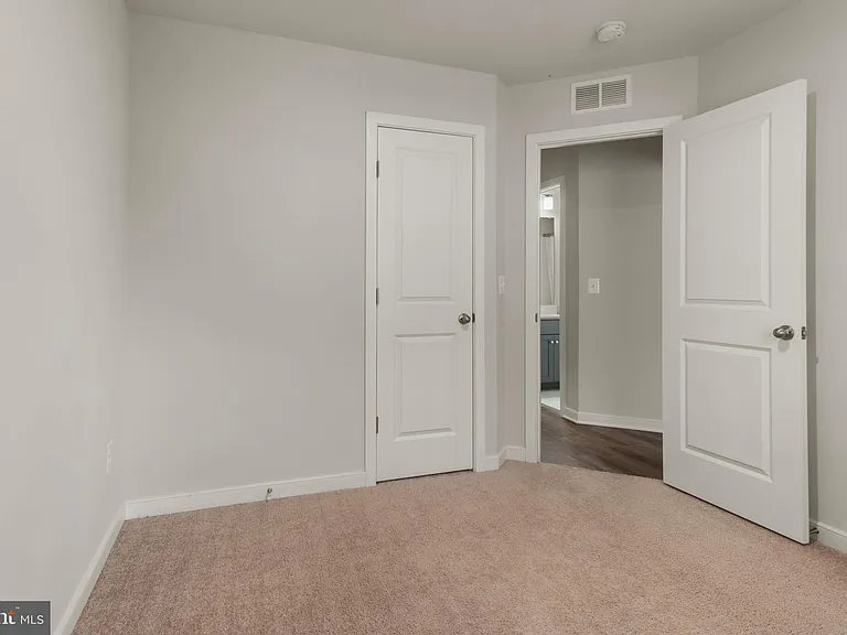 113 Lentz Ln — Photo 12