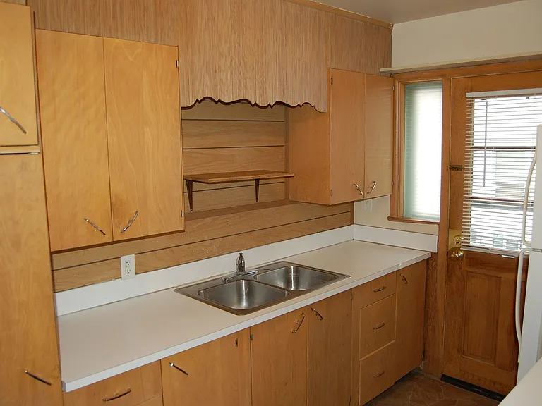 3123 P St — Photo 7