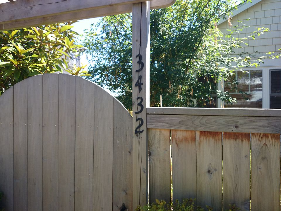 2nd image of 3432 37th Ave SW