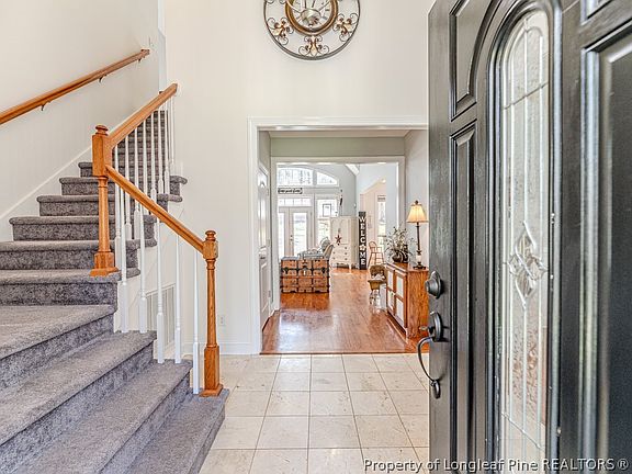5th image of 172 Canyon Creek Dr