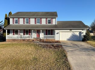 5868 Foxcroft Dr, Harrisonburg, VA 22801