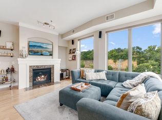 240 Spring St #302, Saint Paul, MN 55101