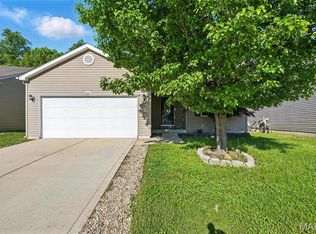 750 Rockshire Dr, Herculaneum, MO 63048