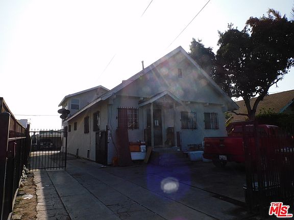 2nd image of 634 W 55th St