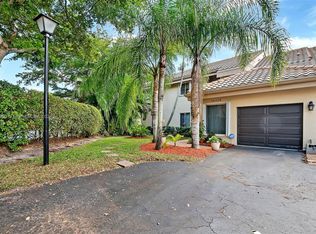 16328 Malibu Dr #14, Weston, FL 33326