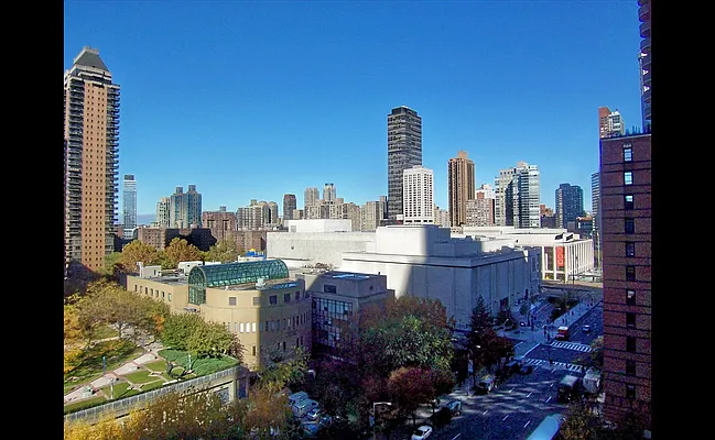 Rented by Douglas Elliman | media 4