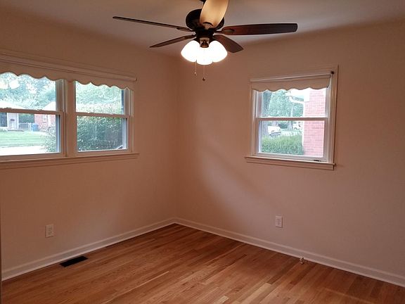 3rd image of 341 Harvard Dr