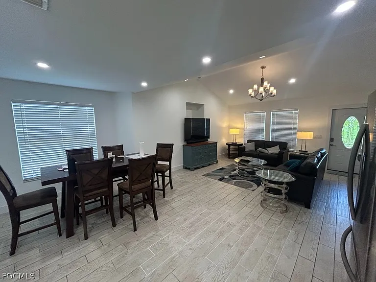 18464 Iris Rd — Photo 4