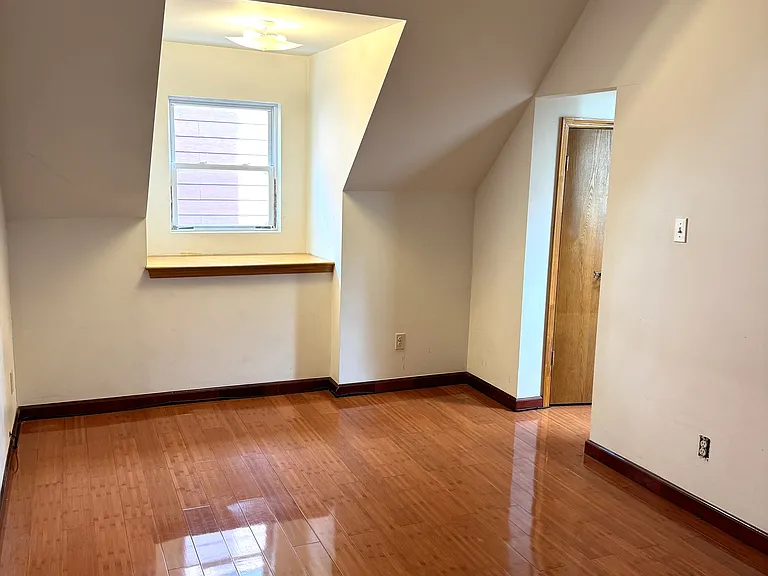 125 Stratford Ave #4 — Photo 16