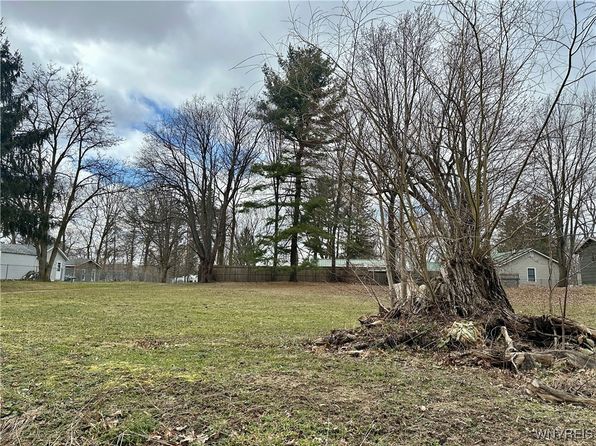 E Lake Rd #77, Castile, NY 14427