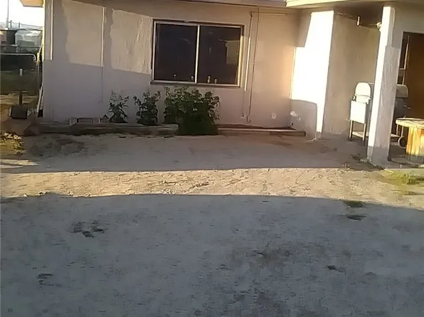 13841 Carson St, Trona, CA 93562