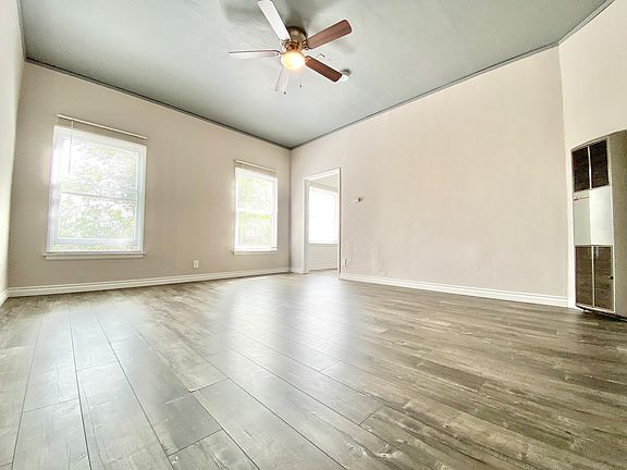 5th image of 323 E Lomita Ave #304A