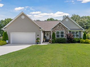 930 E Whitehall Rd, Cookeville, TN 38506