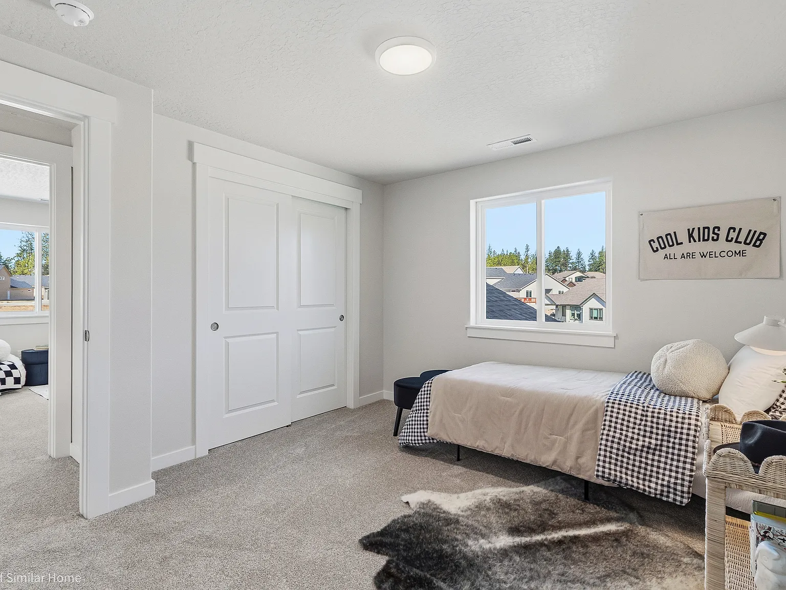 5 bed, 2211 sqft, $875 — Photo 2