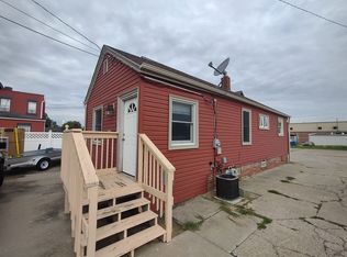 37939 Vine St, Willoughby, OH 44094